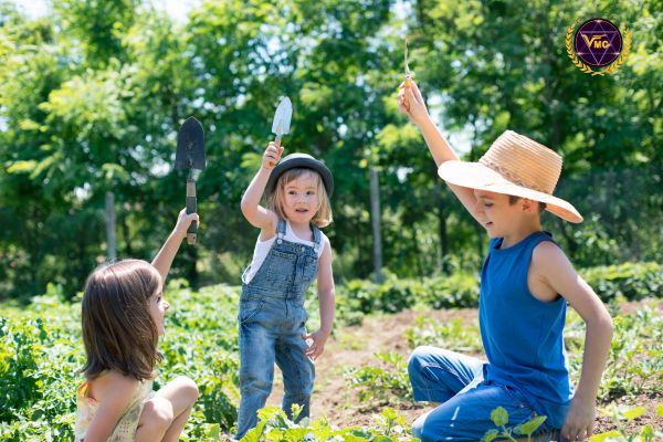 Trẻ rối loạn ngôn ngữ dùng từ thay thế như "cái đó" vì không nhớ được tên vật